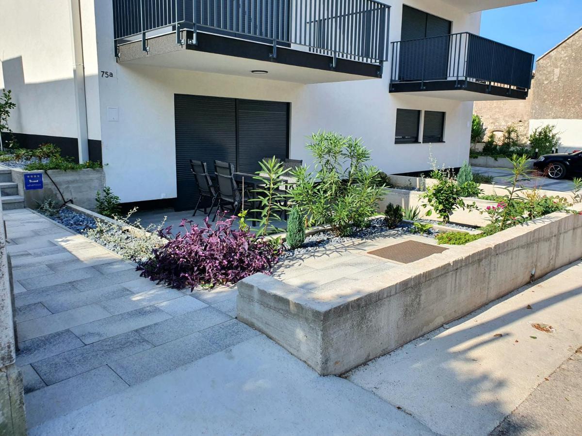 Apartmani Nerium Lovište Eksteriør billede