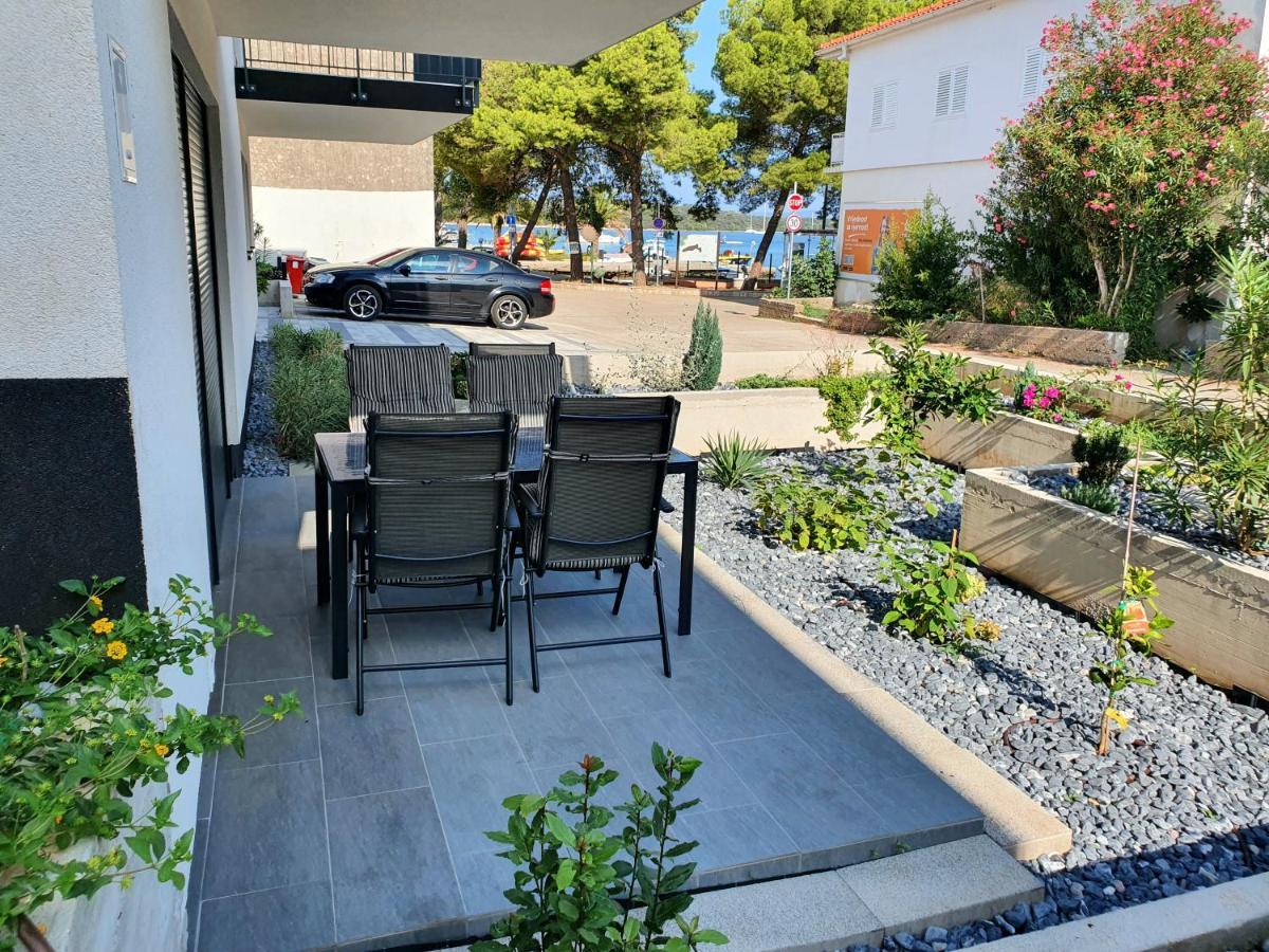 Apartmani Nerium Lovište Eksteriør billede